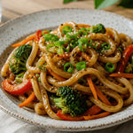 Gebratene Udon-Nudeln mit Gemüse & Sesam 🍜
